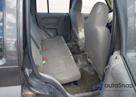 2006 Jeep Liberty Sport z USA, uszkodzony, nr VIN 1J4GL48K66W227695